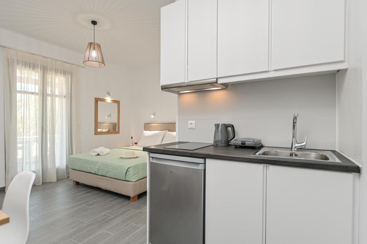 Vive Mare Plaka II Aparthotel Екстериор снимка