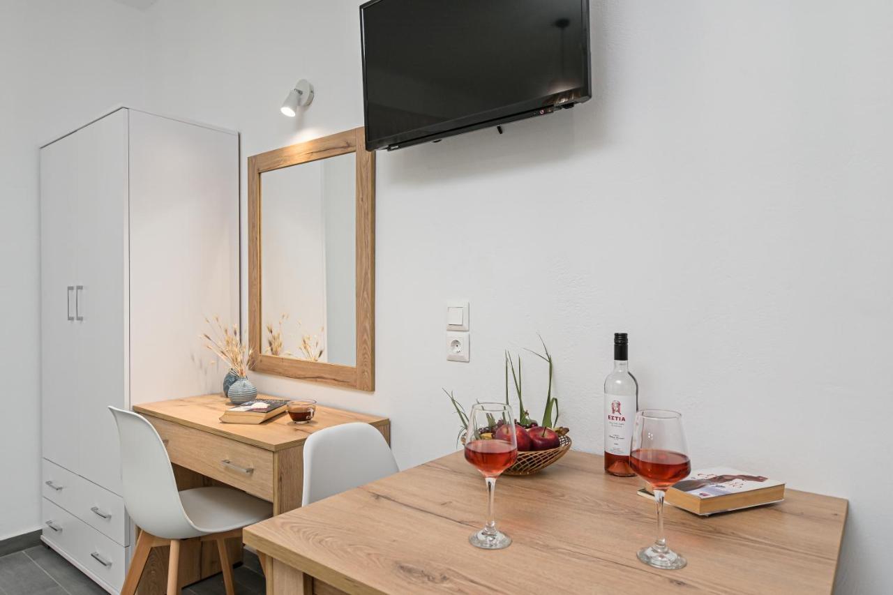 Vive Mare Plaka II Aparthotel Екстериор снимка