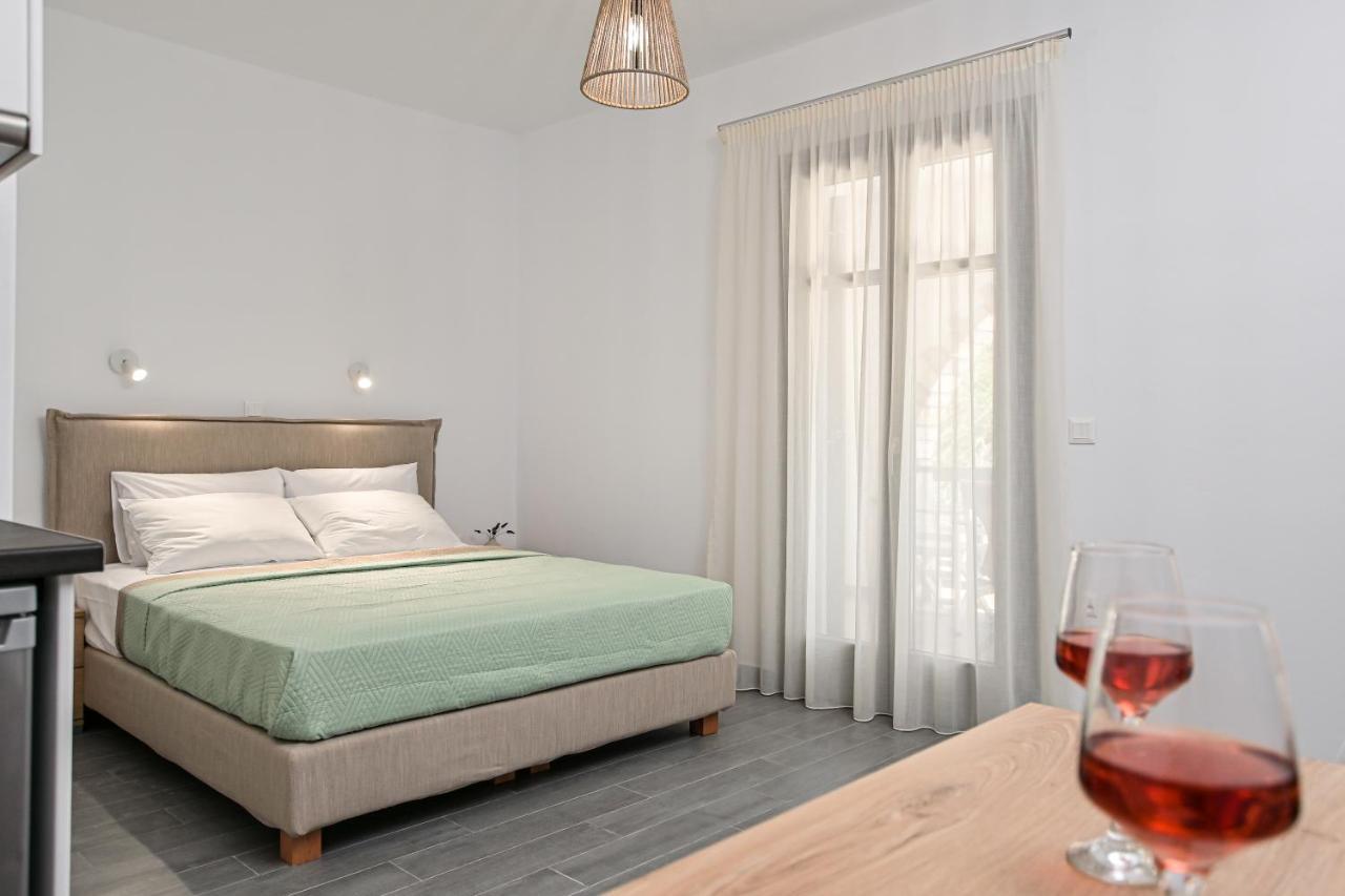 Vive Mare Plaka II Aparthotel Екстериор снимка